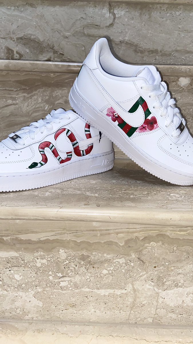 customsbydemi's tweet photo. CUSTOM AIR FORCE 1
Please like and share #customs #customsuk #AirForce #airforce1 #airforce1custom #airforceone #customtrainers #customsneakers #jordan1s #customised https://t.co/py4SB7gwLJ