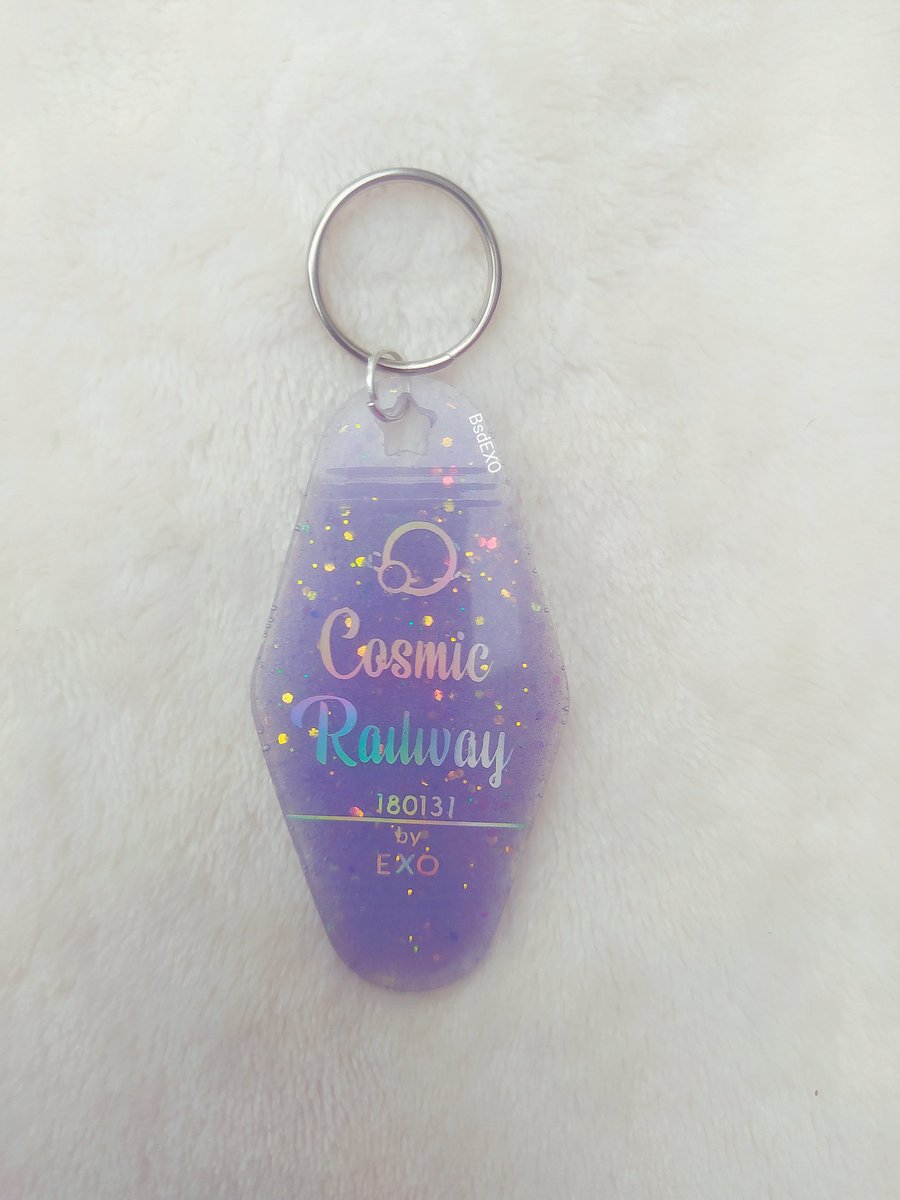 BsdEXO's tweet photo. Hola✨

Tengo a la venta estos llaveritos, todos son totalmente personalizados del grupo, Idol o anime de su preferencia.

Los precios varían según el diseño, están entre los $30 y $110. 

➕Un RT me ayudaría a concretar una venta 🥺🙏

#EXO #EXO_SC #SUHO #BAEKHYUN @weareoneEXO https://t.co/alpRdQw1Gq