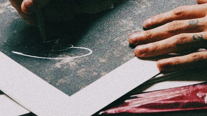 louistmerci's tweet photo. can we all agree that louis tomlinson's hands https://t.co/Xydw9JLRUi