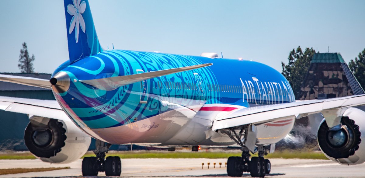 Kent_YVR's tweet photo. A beautiful afternoon in Vancouver.  25°C / 77°F so the heat haze is back, but also 2 @AirTahitiNuiFR Boeing 787’s and a Korean Air Cargo 747, stay tuned 😁 #yvrspotters #Vancouver #B789 #FOVAA https://t.co/zmjdo0RNp7