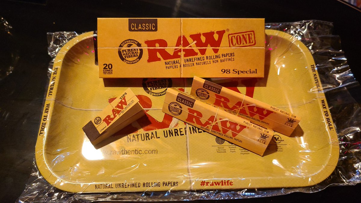 SoulofNecro's tweet photo. GIVEAWAY! Hey Fam, I meant to do this awhile ago, sorry for the delay. Like, retweet and tag 2 friends. Thats it and your in! (Must be following me)I'll be doing the live draw Friday August 7th goodluck🤘#Mmemberville #IAmGDC #giveaway yee e yee e🤘💨💨💨💨 https://t.co/M4AZb9rche