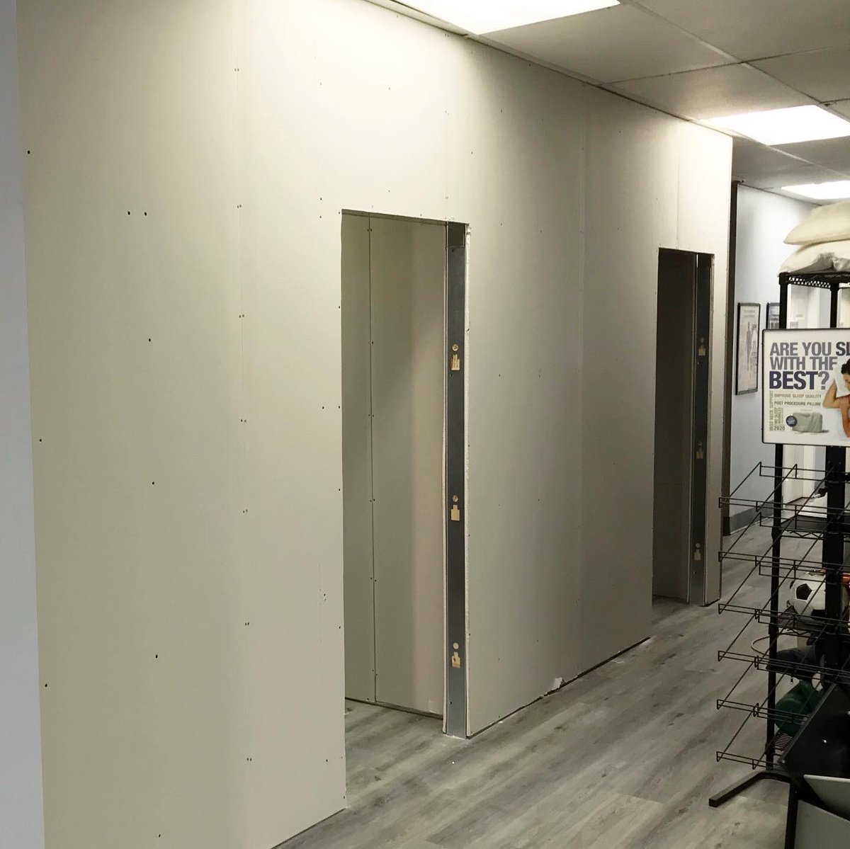 davyjacobs82's tweet photo. The thing I love about Commercial gigs is, there are no stories, no BS, no settling for average.
Only the best, everything has to be perfect, and the pressure is insane!
#walktalk
#jacobsconstruction
#spyconstruction ⚒✨ https://t.co/wW88fhsV6F