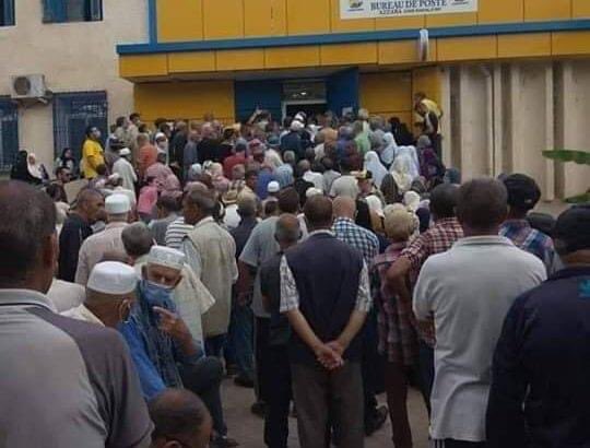 YoucefZag's tweet photo. الجزائر من الدول القليلة في العالم التي يشكل فيها (الكاش) أكثر من 95% من المعاملات المالية .. حتى في العالم الثالث صاروا يدفعون الكترونيا . https://t.co/rpDV9W4z2a