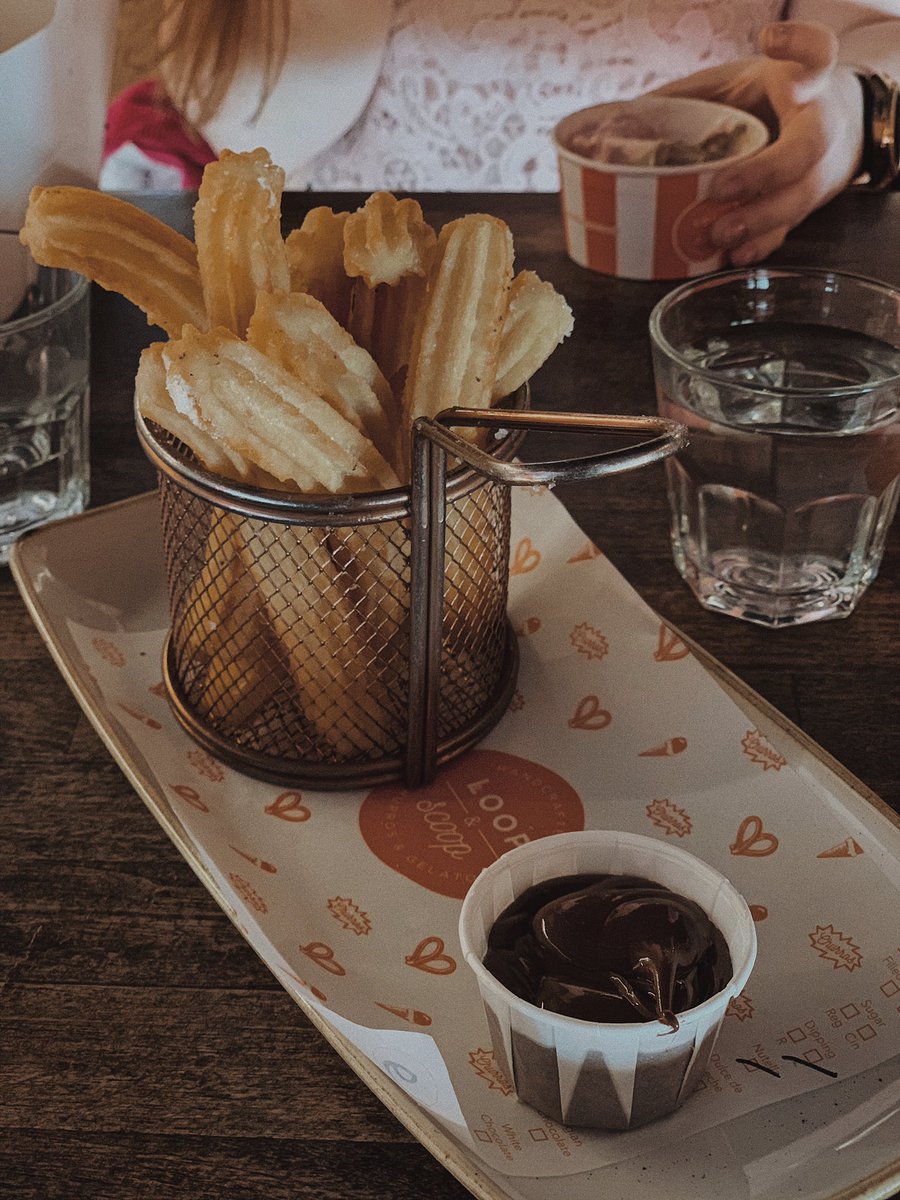 FictionTea's tweet photo. I had the cutest day out with @Amy_Garvie today!
We went a long walk in the sun and got celebratory churros. 

I came home afterwards to my family being so damn cute and giving me a cake.
What a day! https://t.co/NP8X7Axpls