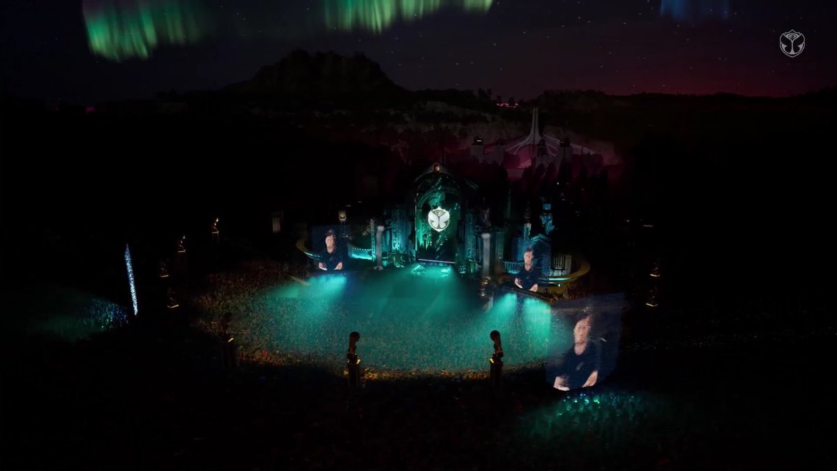 MXTomorrowWorld's tweet photo. MARTÍN GARRIX cerrando el último día de Tomorrowland Around The World con un excelente perfomance 🔥😎#Tomorrowland2020 https://t.co/eWyW4cbIeC