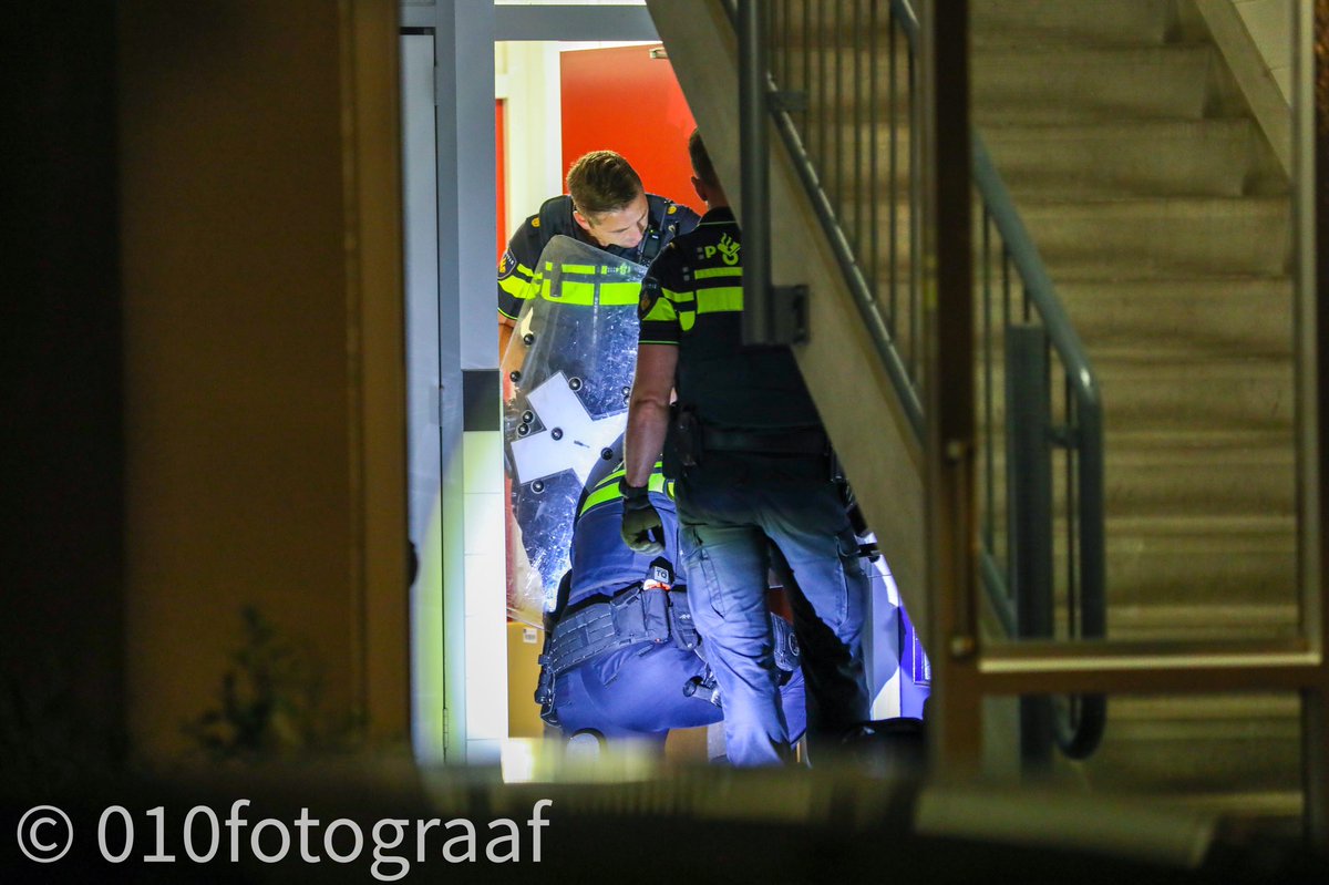 Melding politie Kolenbranderstraat Schiedam inzake steekpartij