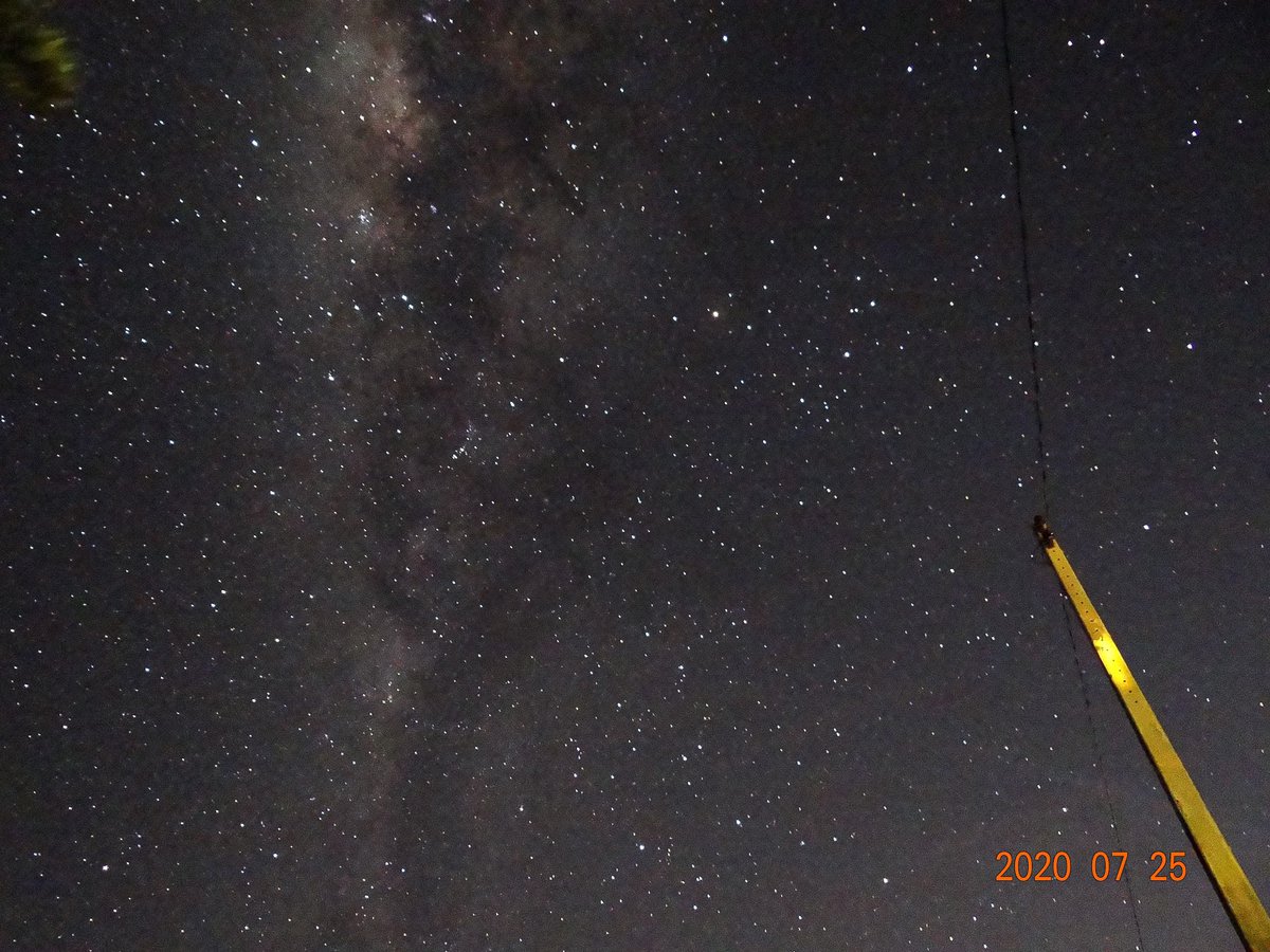 Iripampolha's tweet photo. Tem coisa mais linda do que um céu estrelado
 no sítio???
ISO 3200, f2,8 30s
#ceuestrelado #astrografia #caririemfotos #sitio https://t.co/9NmLoJxQsw