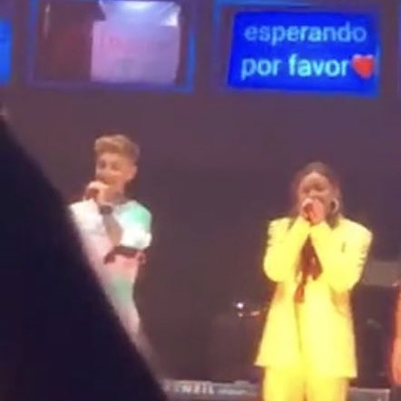 nunca3stoy's tweet photo. DIOS ME MEO ESTA FOTO ES LA MEJOR https://t.co/CIpCnTaSkl