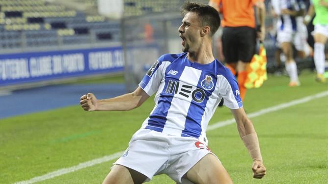 Revelação: Fábio Vieira Fábio Silva parecia o candidato a este lugar, mas o seu homónimo ultrapassou-o neste final de época. Fábio Vieira ganhou espaço no plantel e foi adquirindo cada vez mais protagonismo no final da época. Temos jogador!Marcou 2 golos e fez 1 assistência.