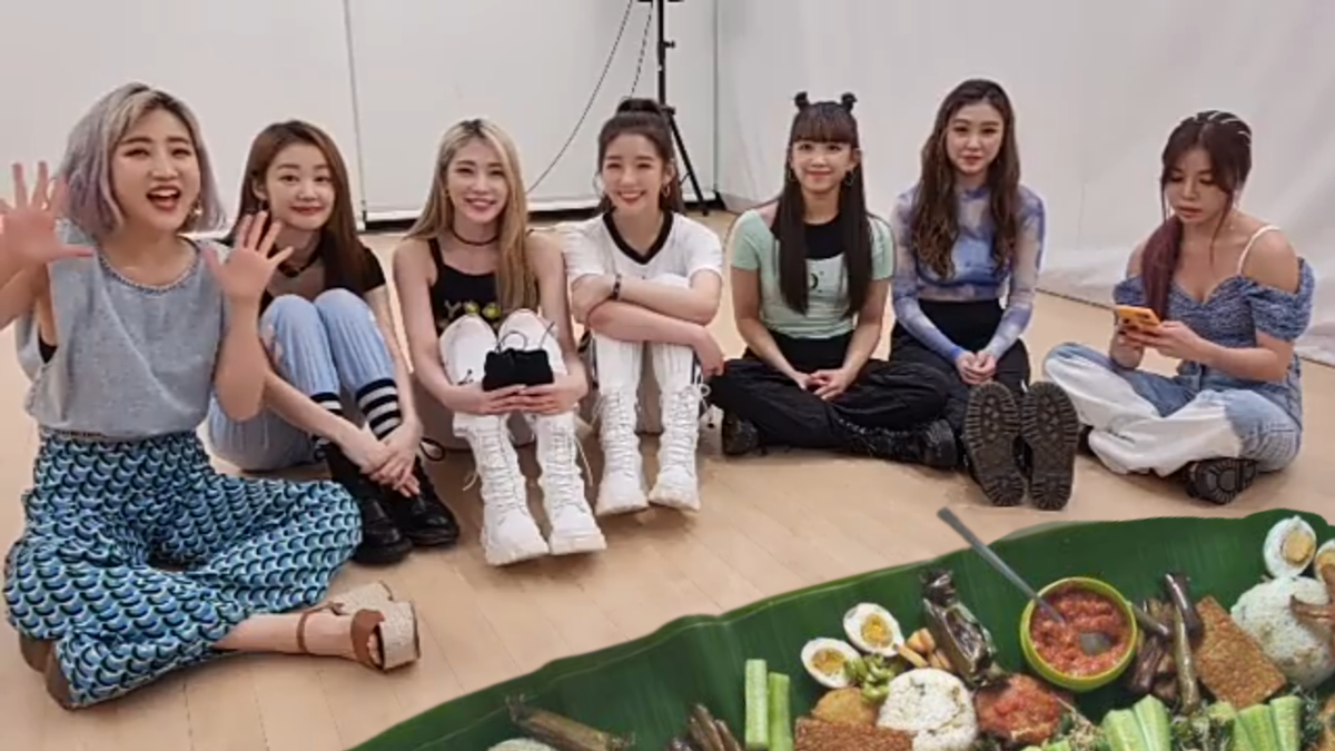 cahyadimania's tweet photo. Mangga taruang sadayana..
@5ecretNumber #SecretNumber #Dita #DitaKarang #Jinny #Lea #Soodam #Denise #HanYooRa https://t.co/pW0wnBvxEU