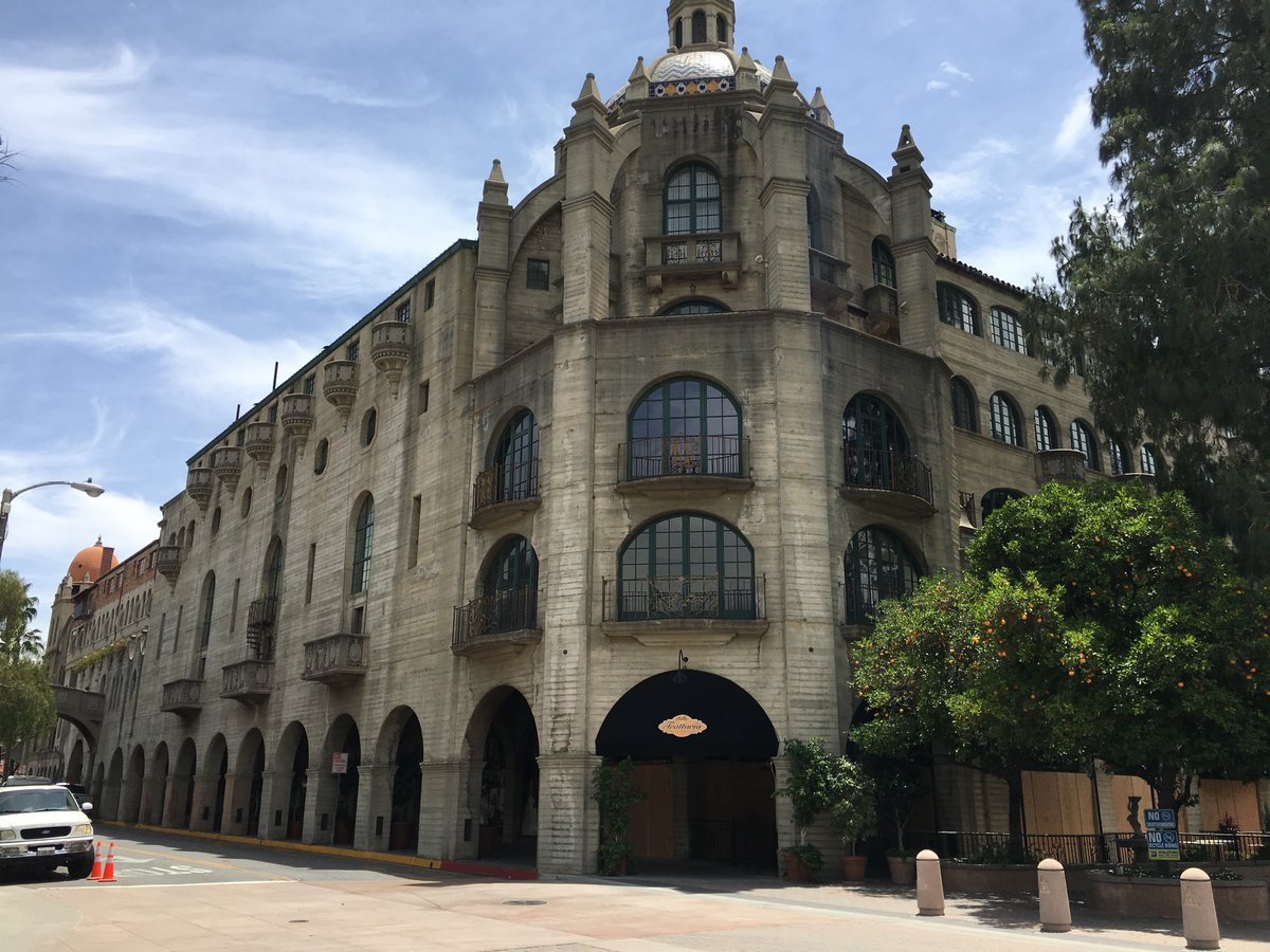 Riverside County supervisor who pushed for early reopening now has coronavirus: #pandemic #socal #riverside #wearamask #california 

saweekly.org/riverside-coun…