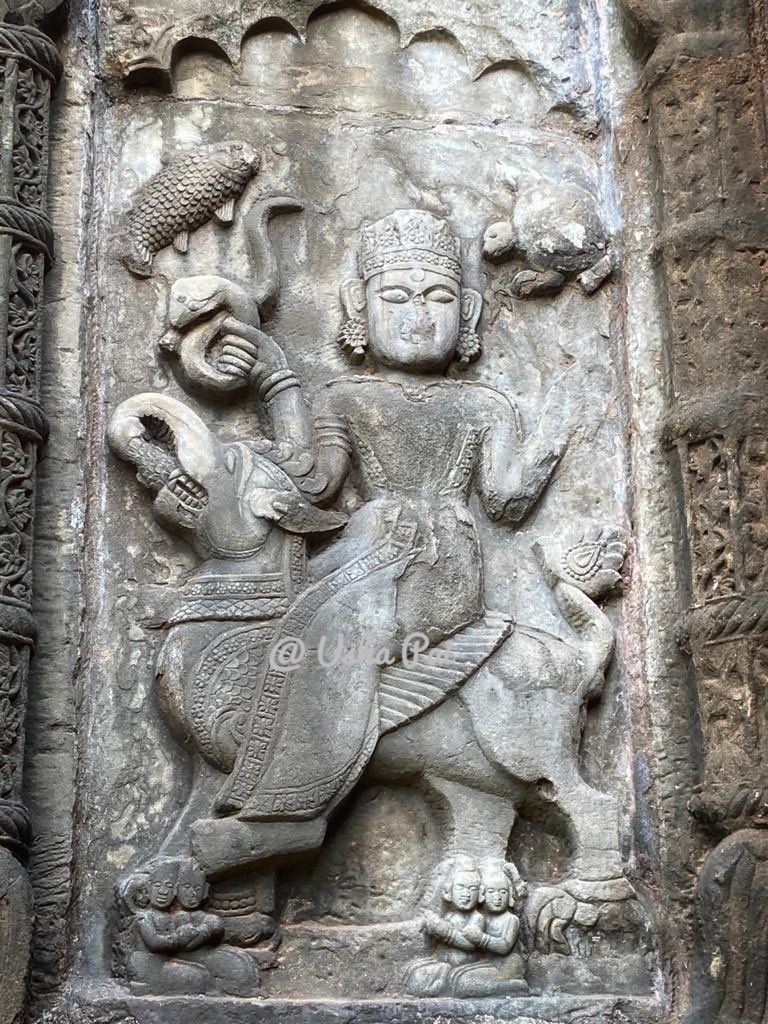 Ushapai19's tweet photo. Identify the deity in the picture 
This photo was clicked  by me in  #Devidol #Gauri sagar #Assam
Varuna  Deva is the most common answer I got 

@Lost_History1 @Devalayatrika @BharatTemples_ @Krishna_Priiya @ASIGoI @artist_rama https://t.co/vz2VmpzmYr