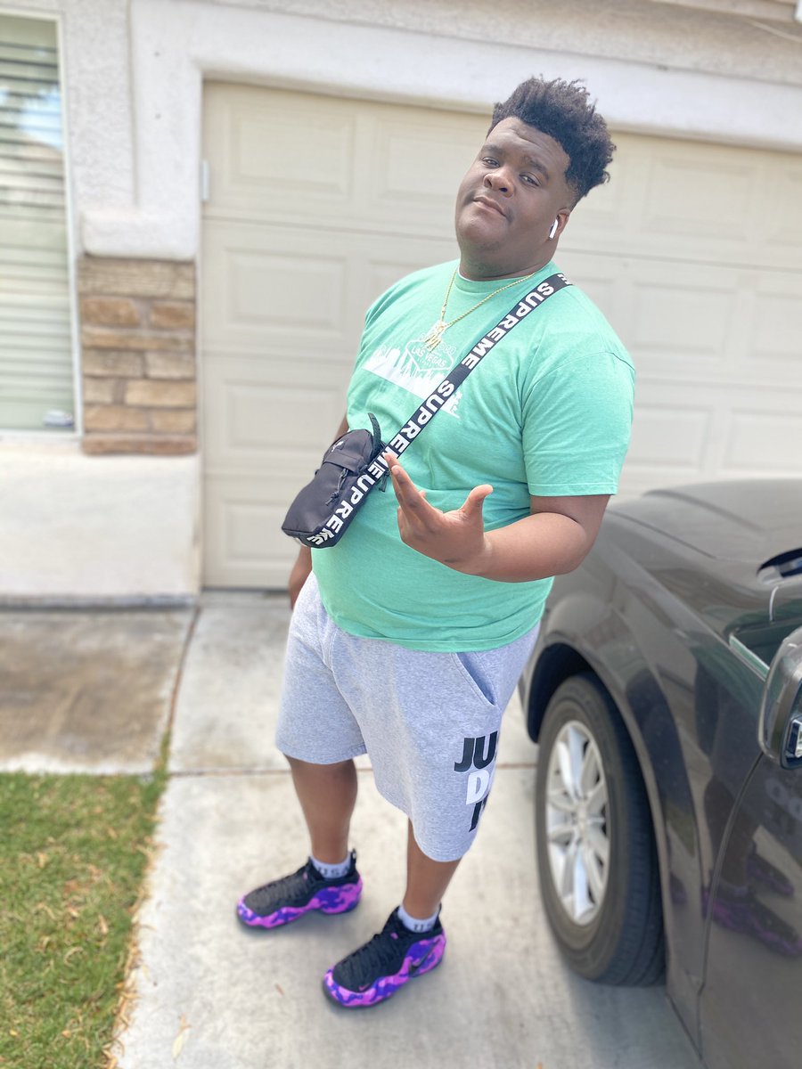 CahCah33's tweet photo. I ain’t felt this way in a minute I just blew the roof through the ceiling ✈️🩸❤️
#LongLiveCee🕊❤️
#LongLiveOT🕊❤️
#ForeverIBang❤️YNN🎱 https://t.co/pCFllX07nx