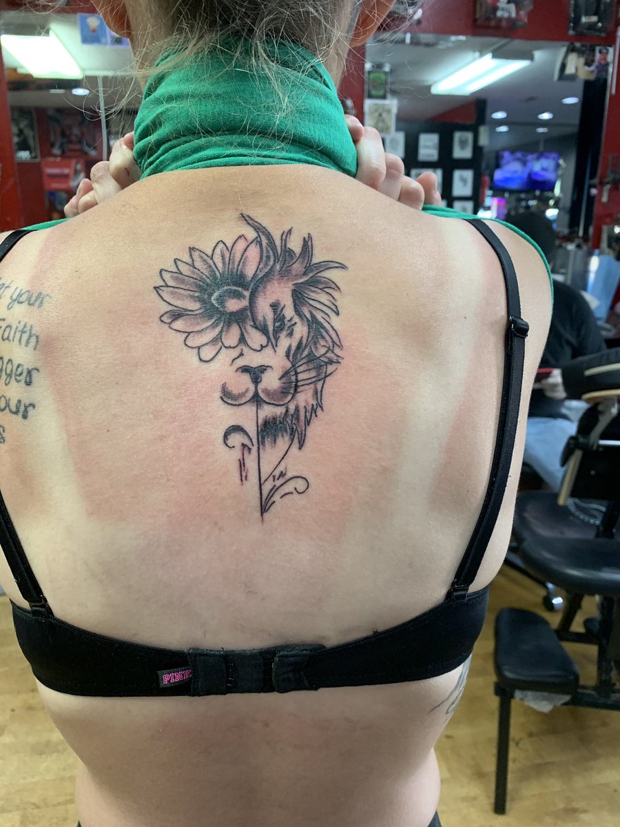 troubletucker's tweet photo. Obsessed with my new piece. Can’t wait to have it finished Tuesday 😍 https://t.co/QyussmXbHh