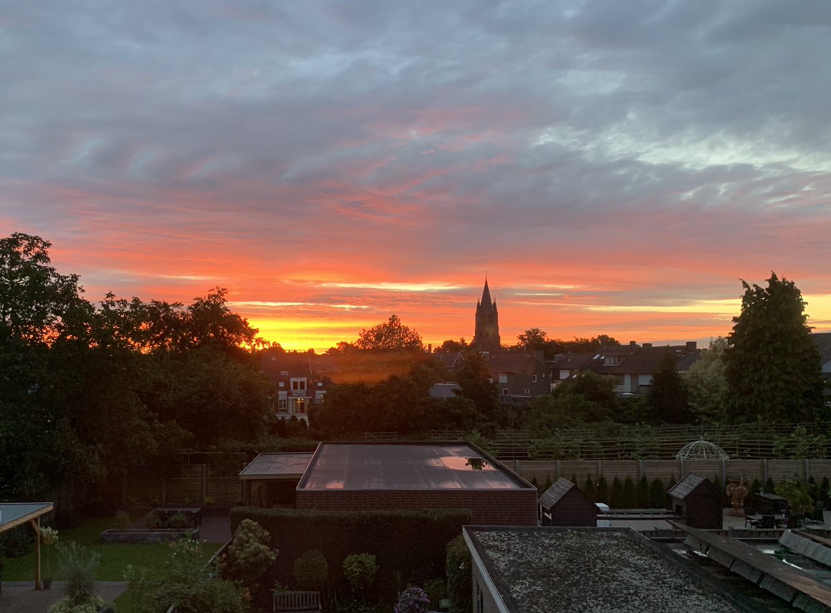 Goede morgen <a href="/GemeenteVhn/">Gemeente Veldhoven</a> <a href="/omroepbrabant/">Omroep Brabant</a>