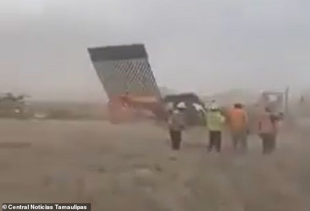 UrbanInventor's tweet photo. #MotherNature #NotPlaying 
#Hurricane #Hanna #allegedly just ripped the #Trump #BoarderWall to shreds!

#Lol #RaiseYourHand if you helping 45 put it back up??

#MyFavorite #LilSister could jump over #That #Breaking #Trending #BreakingNews #Lmao #TrendingTopic #News #Weather https://t.co/PiZw02Pkp9