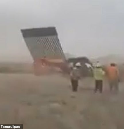 UrbanInventor's tweet photo. #MotherNature #NotPlaying 
#Hurricane #Hanna #allegedly just ripped the #Trump #BoarderWall to shreds!

#Lol #RaiseYourHand if you helping 45 put it back up??

#MyFavorite #LilSister could jump over #That #Breaking #Trending #BreakingNews #Lmao #TrendingTopic #News #Weather https://t.co/PiZw02Pkp9