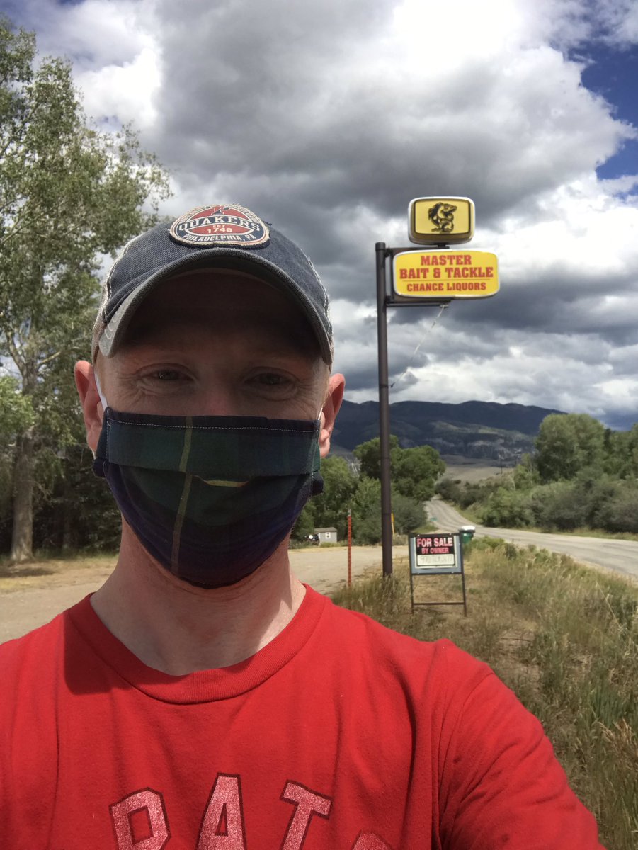 LoBues's tweet photo. Stopped by my favorite bait shop for first time in 4yrs for fishing license and supplies. I snicker every time. #IsolationVacation https://t.co/ZM3rI3FNjD