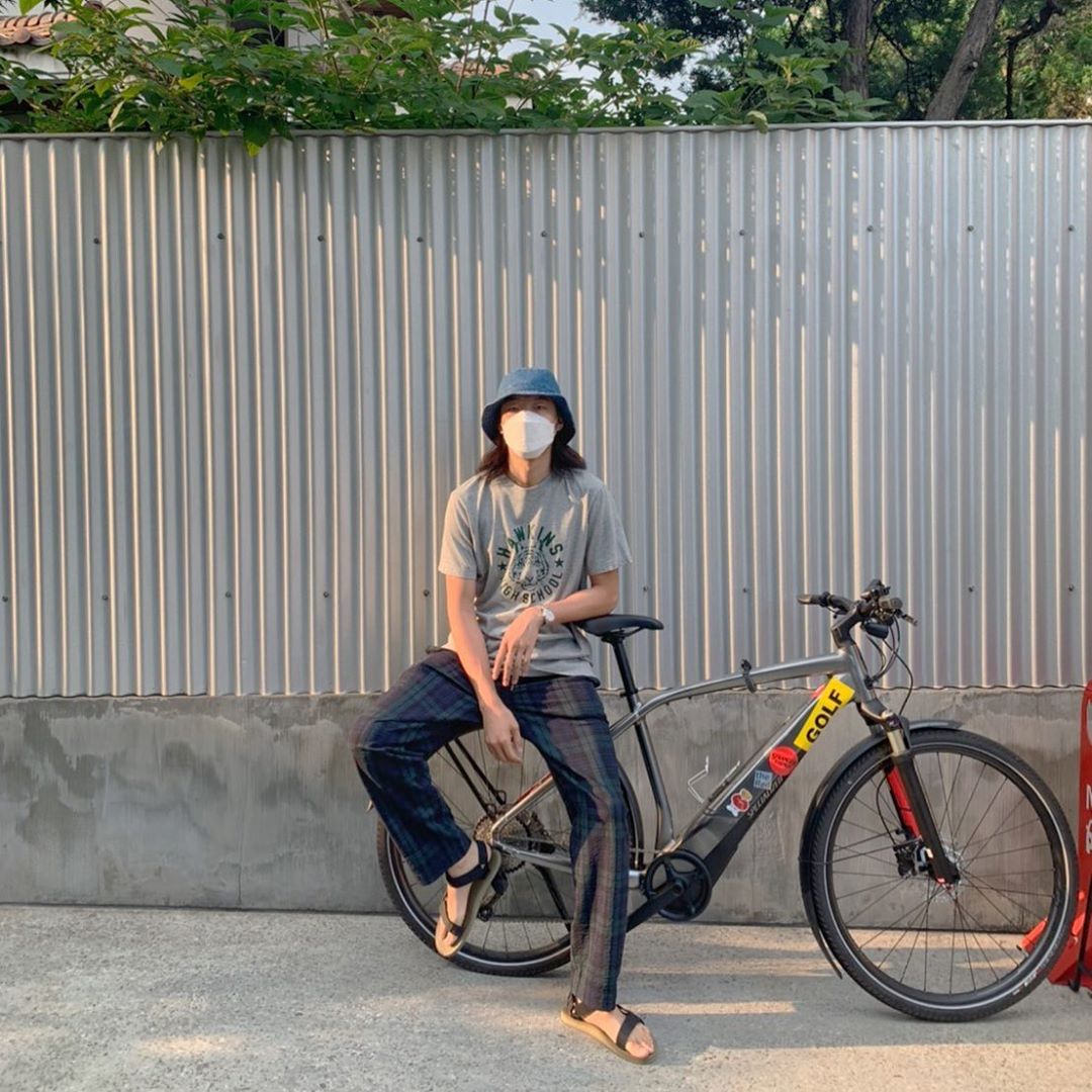 r_junyeolsdb's tweet photo. RYUMORNING 🌄
#류준열 #RyuJunYeol https://t.co/65vYdcKEUB