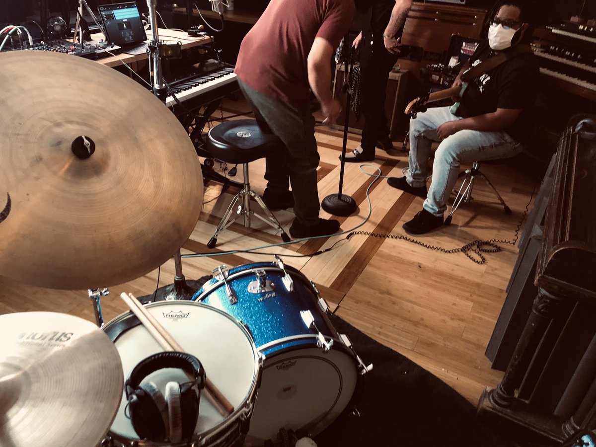 So grateful to have worked in the studio yesterday with <a href="/WainwrightVic/">Victor Wainwright</a> <a href="/NemethMusic/">John Nemeth</a> <a href="/tonyholidayband/">Tony Holiday</a> and Terrence Grayson for a couple of cool videos out soon....
•
•
#McNeill2020 #JohnNemeth #TonyHoliday #VictorWainwright #BosphorusCymbals