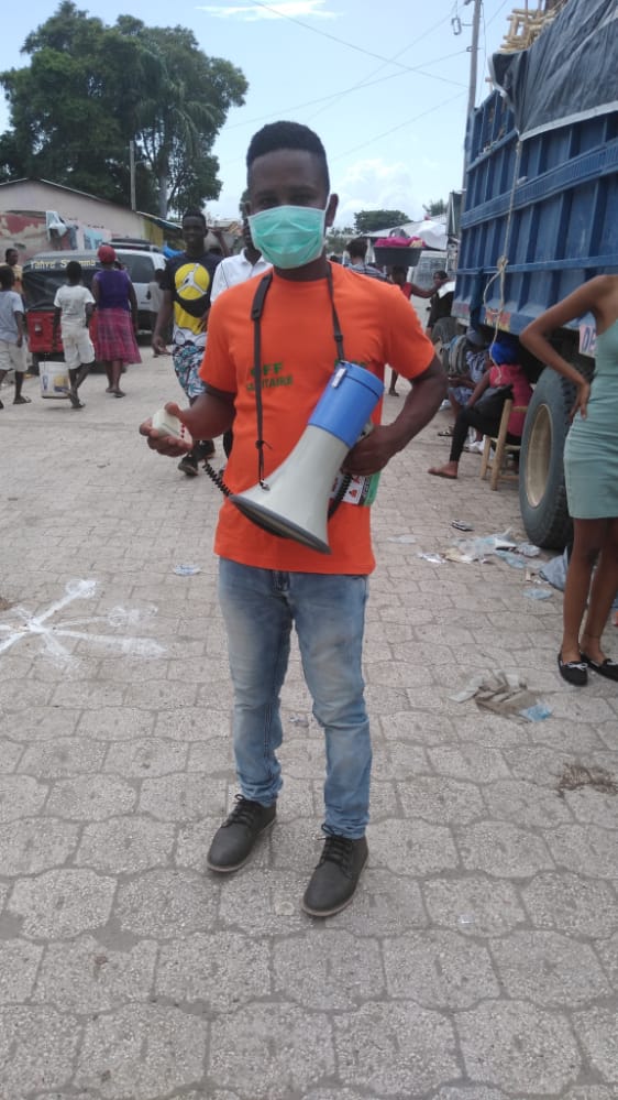 MsppOfficiel's tweet photo. #COVID19
#MSPPHaiti
#UCRP
#DPSPE
Ce dimanche 26 juillet 2020, les Officiers Sanitaires du #MSPP ont continué à sensibiliser les visiteurs et les pèlerins des fêtes patronales de Saint Jacques Majeurs à Plaine du Nord et de la Sainte Anne à Limonade.
https://t.co/NcqpQIeqsv https://t.co/hq2K3ylBU5