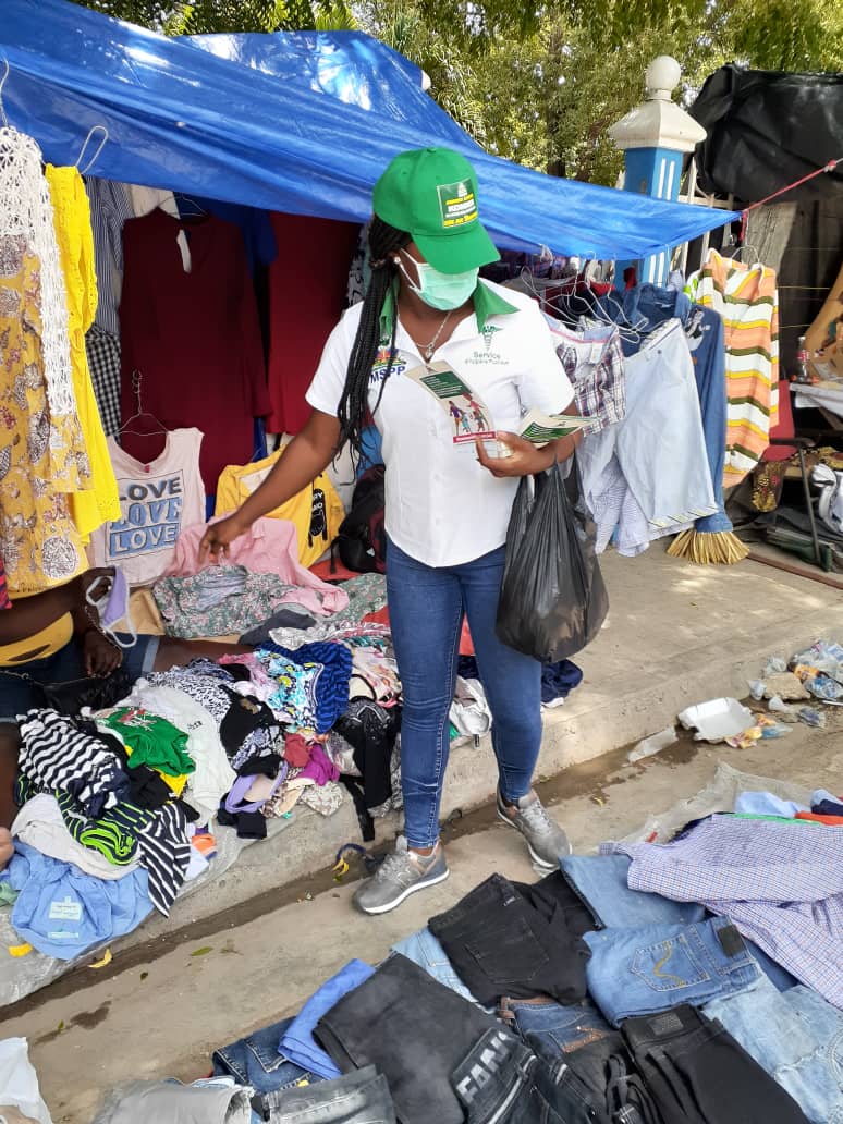 MsppOfficiel's tweet photo. #COVID19
#MSPPHaiti
#UCRP
#DPSPE
Ce dimanche 26 juillet 2020, les Officiers Sanitaires du #MSPP ont continué à sensibiliser les visiteurs et les pèlerins des fêtes patronales de Saint Jacques Majeurs à Plaine du Nord et de la Sainte Anne à Limonade.
https://t.co/NcqpQIeqsv https://t.co/hq2K3ylBU5