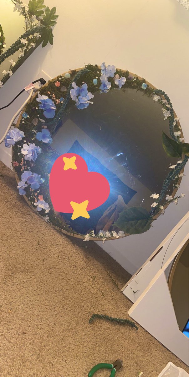 dumblocalart's tweet photo. since it rly cost $0 to rt your local latinx queer artist
currently unemployed bc of my severe thyroid disease &amp; weakened immune system &amp; appreciate any interaction w my art. thank u 💋
#rt4rt #ArtistOnTwitter #ArtOfTheDay #artchain #rt https://t.co/TpibnAvLwh