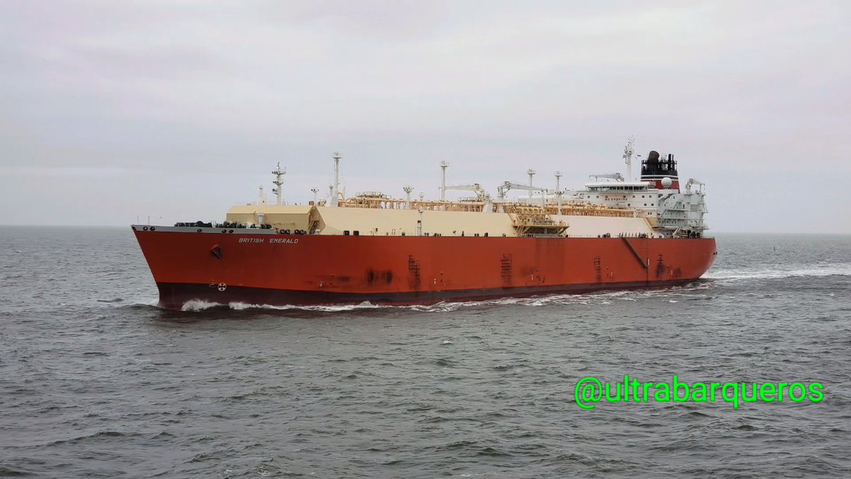 UltraBarqueros's tweet photo. Liquified Gas Methane Tanker Ship "BRITISH EMERALD - Photo taken on board Oil/Chemical Tanker Ship "PUNTA MEDANOS" #PuntaIndioChannel #RioDeLaPlata #Argentina - 25.05.2019 - 16:40 Local Time
#ultrabarqueros #ultrabarqueros2 #containerShip #Tanker #LGMTanker #pilots #MerchantNavy https://t.co/KlL21hr6TB
