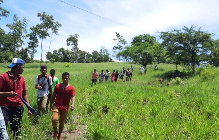 fsln_leon's tweet photo. Senderismo de Montaña y Apreciación de Ave, Visita a Ojos de Agua en la Comunidad La Calera, Municipio Larreynaga-Malpaisillo.

*#JulioVictoriososSiempre* https://t.co/WZPupT4BRh
