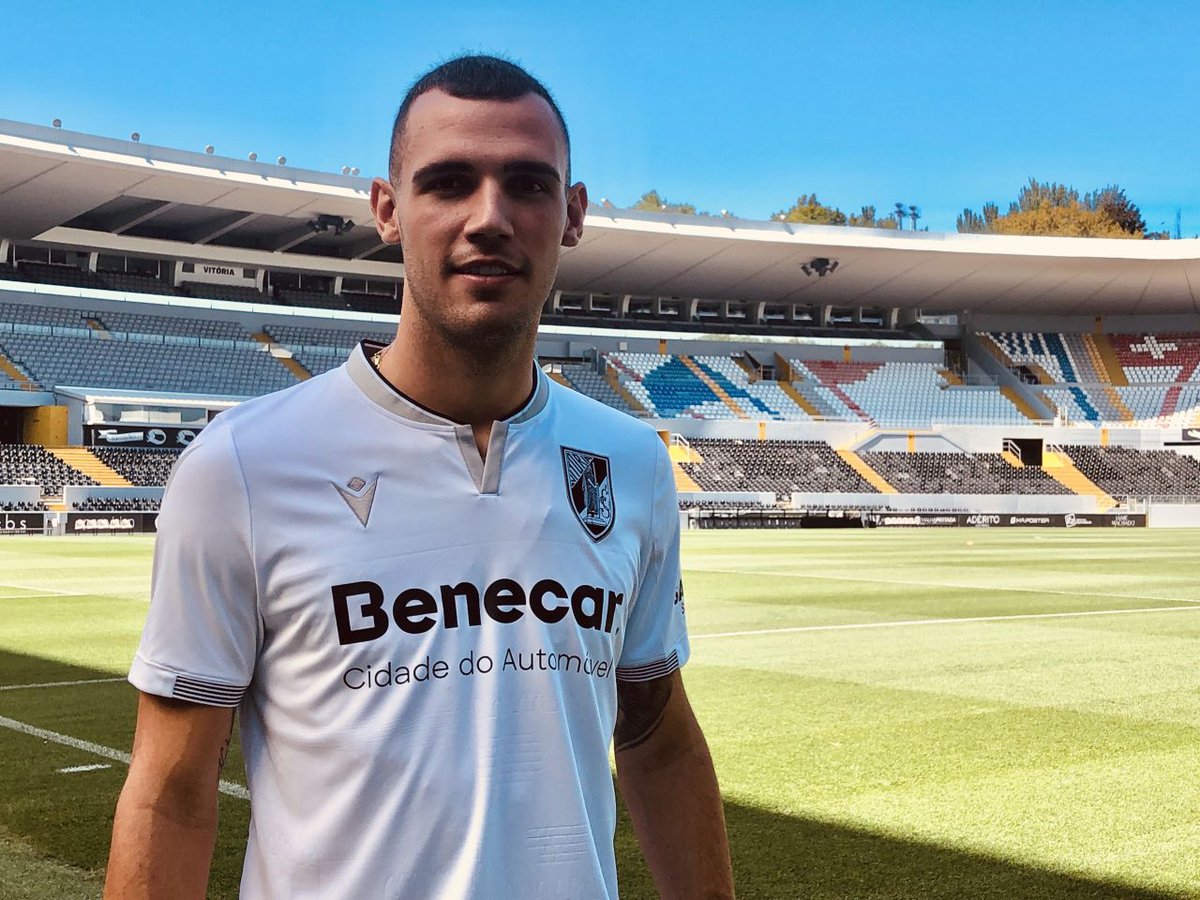 Desilusão: Bonatini Bonatini surgiu como o nome sonante para a frente de ataque dos vimaranenses. No entanto, o avançado brasileiro não cumpriu. Marcou apenas 3 golos e fez 1 assistência. A posição de ponta de lança foi um dos pontos fracos, mais evidentes, da equipa.