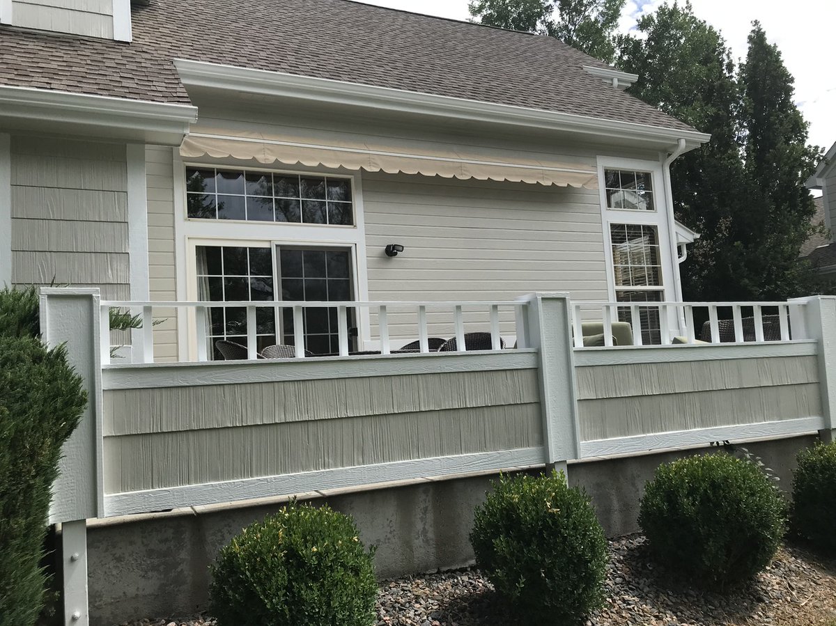 PRC_PrepRite's tweet photo. @PrepRiteCoating working our way through our next project. Carpentry and exterior repaint. #PRC #preprite #prepritecoatings #exterior #paint #painters #carpentry #woodreplacement #phasework #hoa #multifamily #apartments #commercial #industrial https://t.co/njvwZurauH