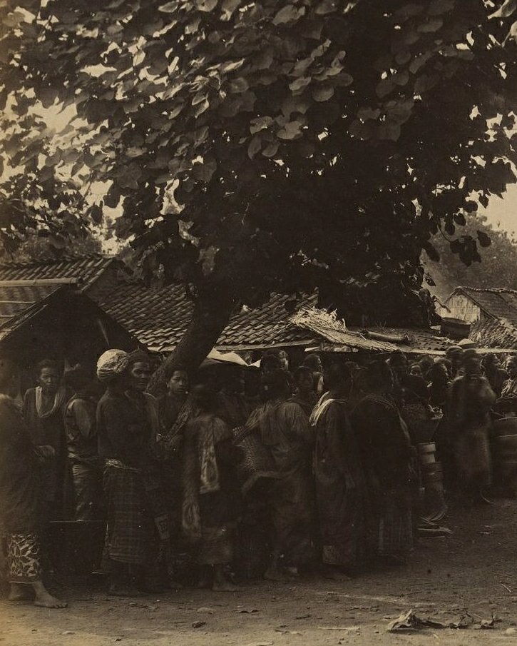 potolawas's tweet photo. Pasar Slawi Tegal-Jawa Tengah, sekitar 1890.
β’
πΈ: N.G.A. (National Gallery of Australia)
β’
#potolawas #potolawastegal #tegal #pasarslawi #exploretegal #visittegal #pasar #markt https://t.co/lCsJ4tVH8j