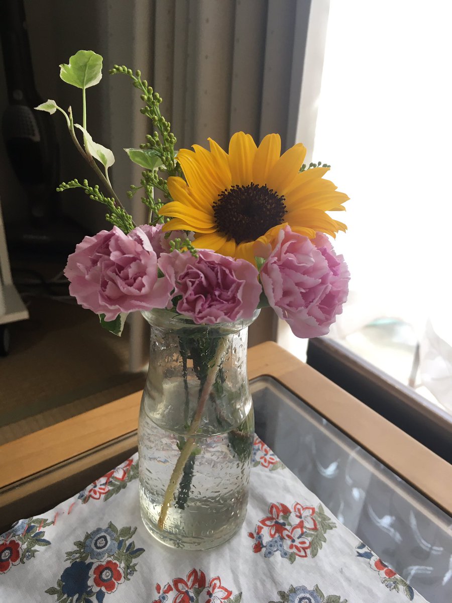 Chi7Mai's tweet photo. 今週のお花🌼
#blumee life
#花のある暮らし https://t.co/GTSIjTVPjw