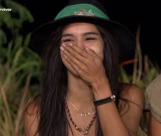 Carloosn's tweet photo. Todo Mexico está esperando el momento en que Alex Sirvent saque su fierrote en el juicio y grite “SOY INMUNE”

#ConcejoEnSurvivor https://t.co/h0VbJ3F7f2