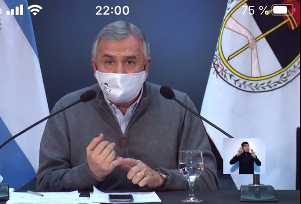 vickylunaok's tweet photo. Es importante el trabajo que viene haciendo el personal de salud en la búsqueda de las personas sintomáticas. Estamos trabajando en aplanar la curva de contagio y para esto es fundamental lo que haga el ciudadano. La responsabilidad individual es primordial. @GerardoMorales #COE https://t.co/QJtEVlfjJj