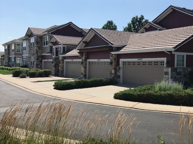 PRC_PrepRite's tweet photo. @PrepRiteCoating completed another phase at this beautiful property. The colors are perfect and the buildings look great! Thank you for another great year! #PRC #preprite #prepritecoatings #exerior #paint #painters #phasework #colors #beautiful #hoa #multifamily #apartments https://t.co/Vo1nNc0kNg