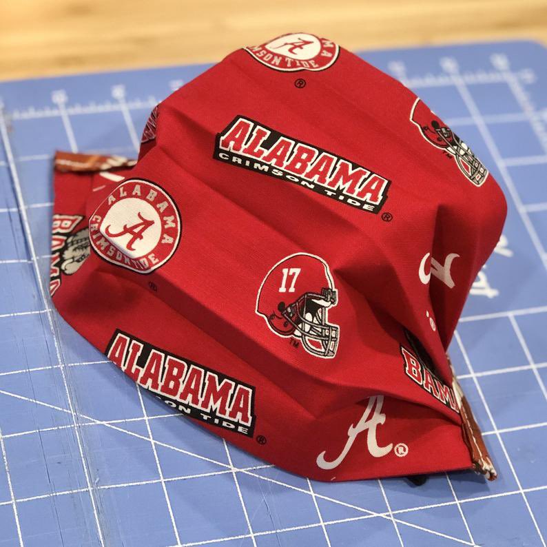 π· New #mask alert! #RollTide
π± Shop now: https://t.co/5JZ0oLoW4F https://t.co/UmuzbrvV49