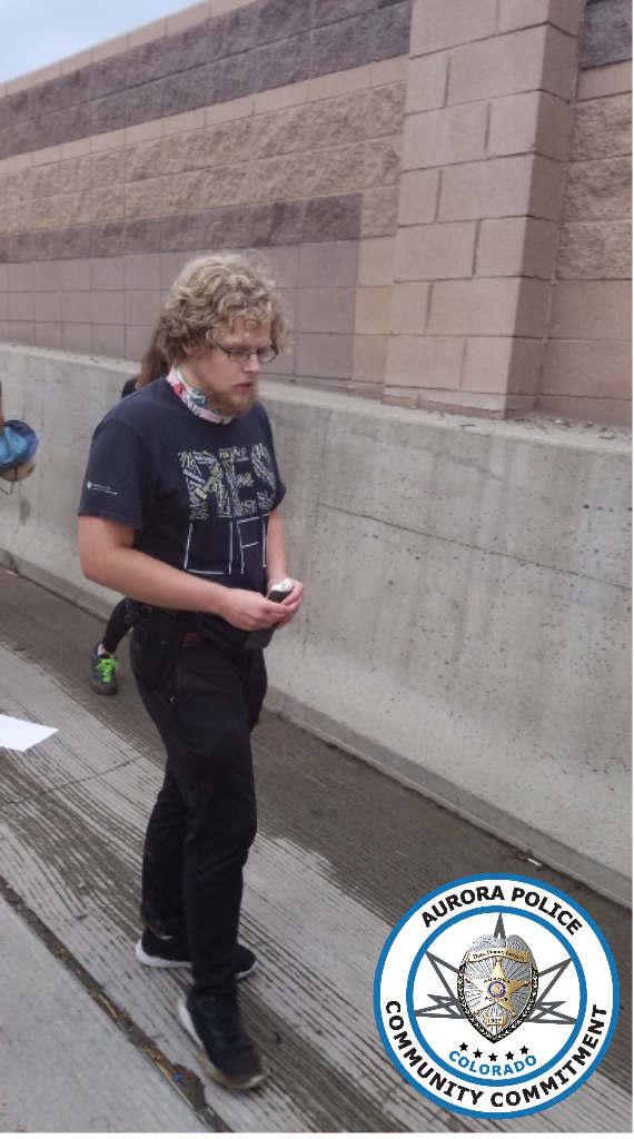 AuroraPD's tweet photo. UPDATE: DO YOU RECOGNIZE THIS MALE? 

This male is a person of interest that shot 2 people yesterday on I-225.

Please reach out to @CrimeStoppersCO with tips. You can remain anonymous and be eligible for a reward of up to $2,000. https://t.co/iviXgdfCR9