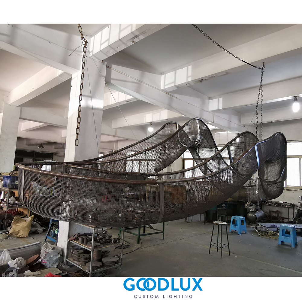 GoodluxLighting's tweet photo. Custom lighting with over 200,000 welding points, so to make the perfect irregular metal net. Crafted by hands and hearts #custommade #Customlighting #lightingdesgin #Chandelier https://t.co/AGq9CTtwY9