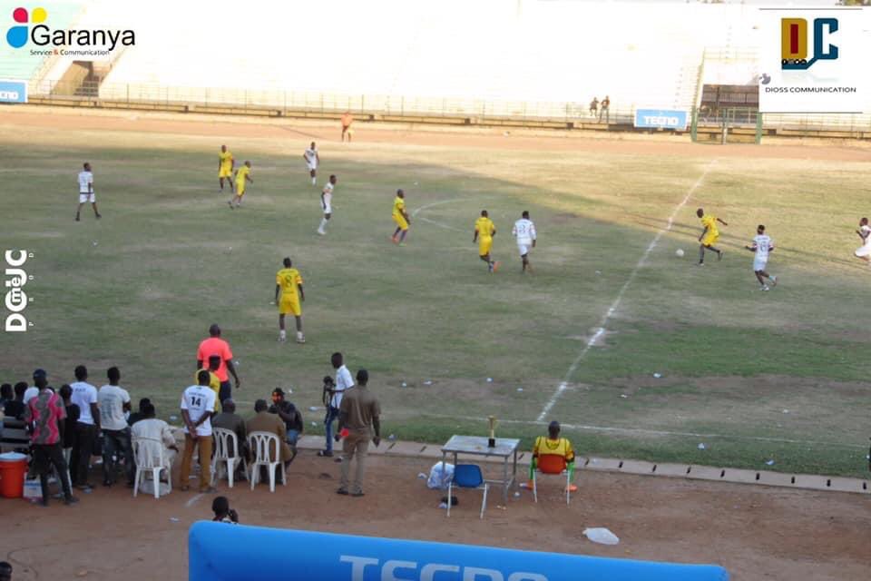 OfficielDioss's tweet photo. DC FOOT⚽️:
Comme D’habitude voici le Match de l’année Passé DC Foot Entre  les Rappeurs Et les policiers de la Région de Kayes.
Rendez-vous le 22 Novembre pour la 2éme Édition au stade Abdoulaye Macoro Sissoko de Kayes à partir de 16h🕓.
L’entrée C’est Gratuit.
Abonnez vous🙏 https://t.co/gEEPm60OZS