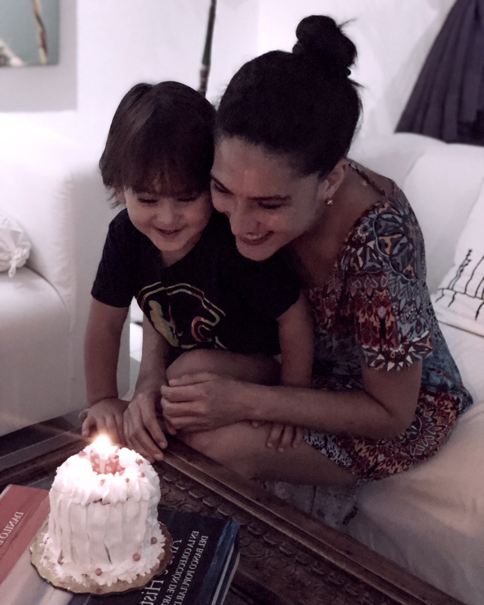 IsabetSoto's tweet photo. El tiempo jamás pasa en vano 🎈 #GoodVibesOnly Agradecimiento y conocimiento definen esta vuelta al sol completada.
#BlessingsFromAbove #LaPrinky #HappyBirthday #25Julio #Leo https://t.co/2e7PvlrevY