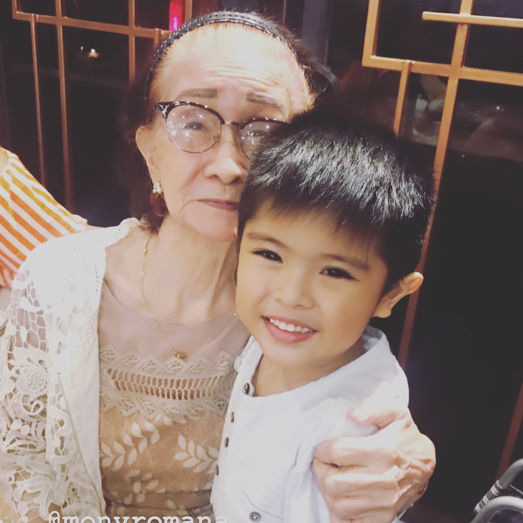 DimplesRomana's tweet photo. My mamay and my bunso ❤️ Sana’y mabigyang importansya ang bawat Pilipino, matanda, bata. Sana’y marinig ang bawat hinaing at pagsamo nating mga Pilipino. Sana ngayong araw na ito marinig natin ang plano kung Paano natin matutulungan ang isa’t isa para tayo’y muling makabangon. https://t.co/BgRSjvopo0