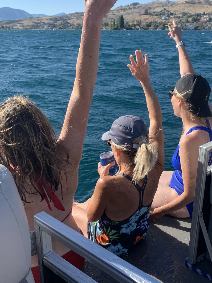 corisuemetzgar's tweet photo. #29again #birthdaygirlsgetaway #lakechelanshenanigans https://t.co/9wkvLI7nBz