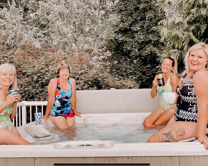 corisuemetzgar's tweet photo. #29again #birthdaygirlsgetaway #lakechelanshenanigans https://t.co/9wkvLI7nBz