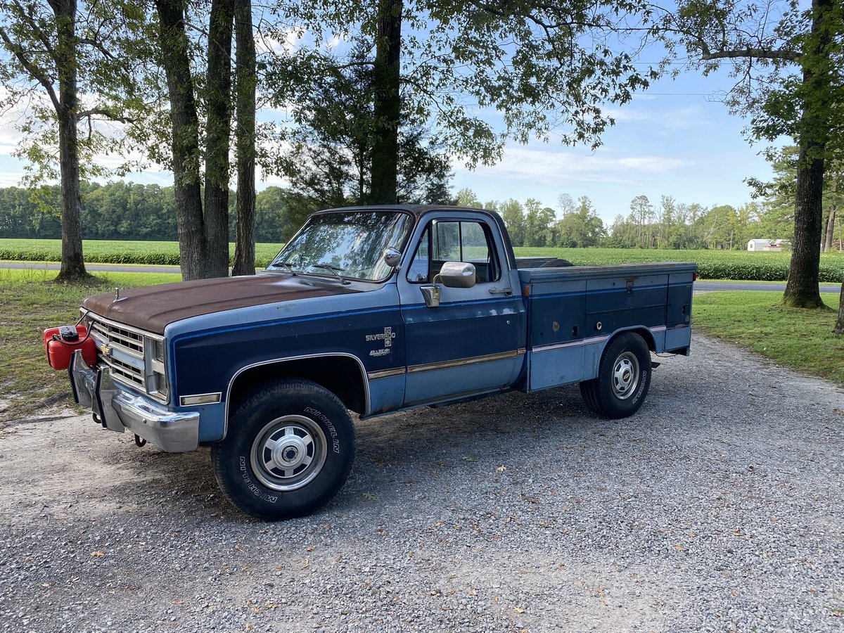 blacklandboyd's tweet photo. Service truck Sunday, let me see what ya got https://t.co/HVNlDIrZwL