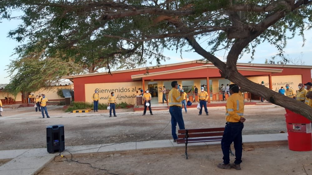 sintracarbon's tweet photo. La dirección sindical de @sintracarbon activada en todas las áreas con nuestras bases, para frenar turno de la muerte que quiere imponer @CerrejonCol y su intransigencia en la mesa de negociación @cutcolombia @usofrenteobrero @IndustriallCol https://t.co/iPVx4MIdD4
