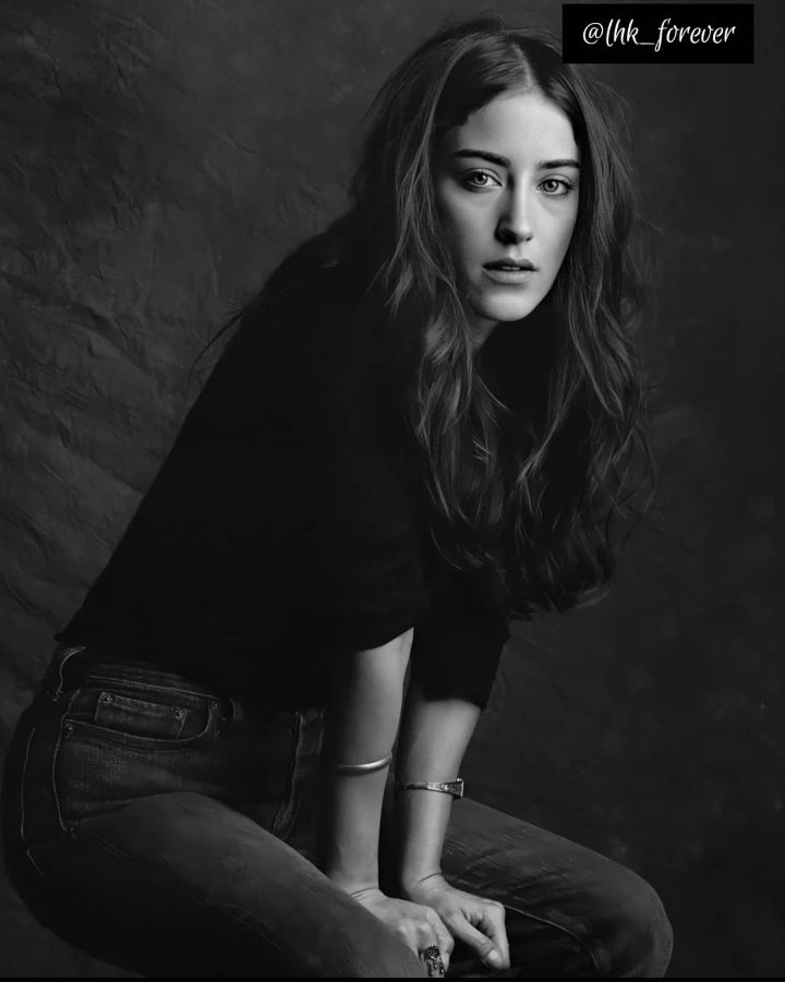 lhk_forever's tweet photo. ☆ 🖤 ☆ 

               #HazalKaya • 🍁 https://t.co/2uKL74wAAo