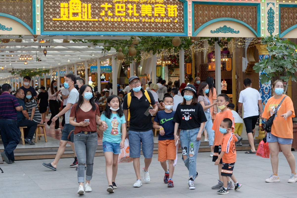 XHNews's tweet photo. Xinjiang reported 41 new confirmed COVID-19 cases on Sunday, all in its capital city Urumqi. The region also registered 38 new asymptomatic cases https://t.co/vam4ZnnLjV https://t.co/goFt0tKpQP
