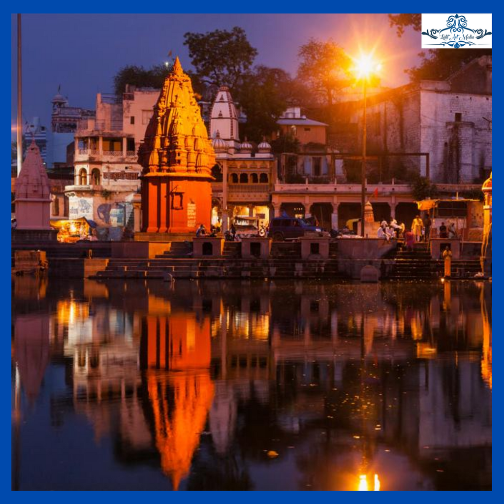 art_lalit's tweet photo. #Ujjain considered to be one of the holiest cities of India, is an ancient city situated on the eastern bank of the Shipra River in the Malwa region of #MadhyaPradesh 
#ujjaindiaries #ujjainkaraja #ujjainmahakaal #ujjaincity #ujjaini #ujjainwale #Mp #MPTourism #lalitartmedia https://t.co/Hcupxd3hZv