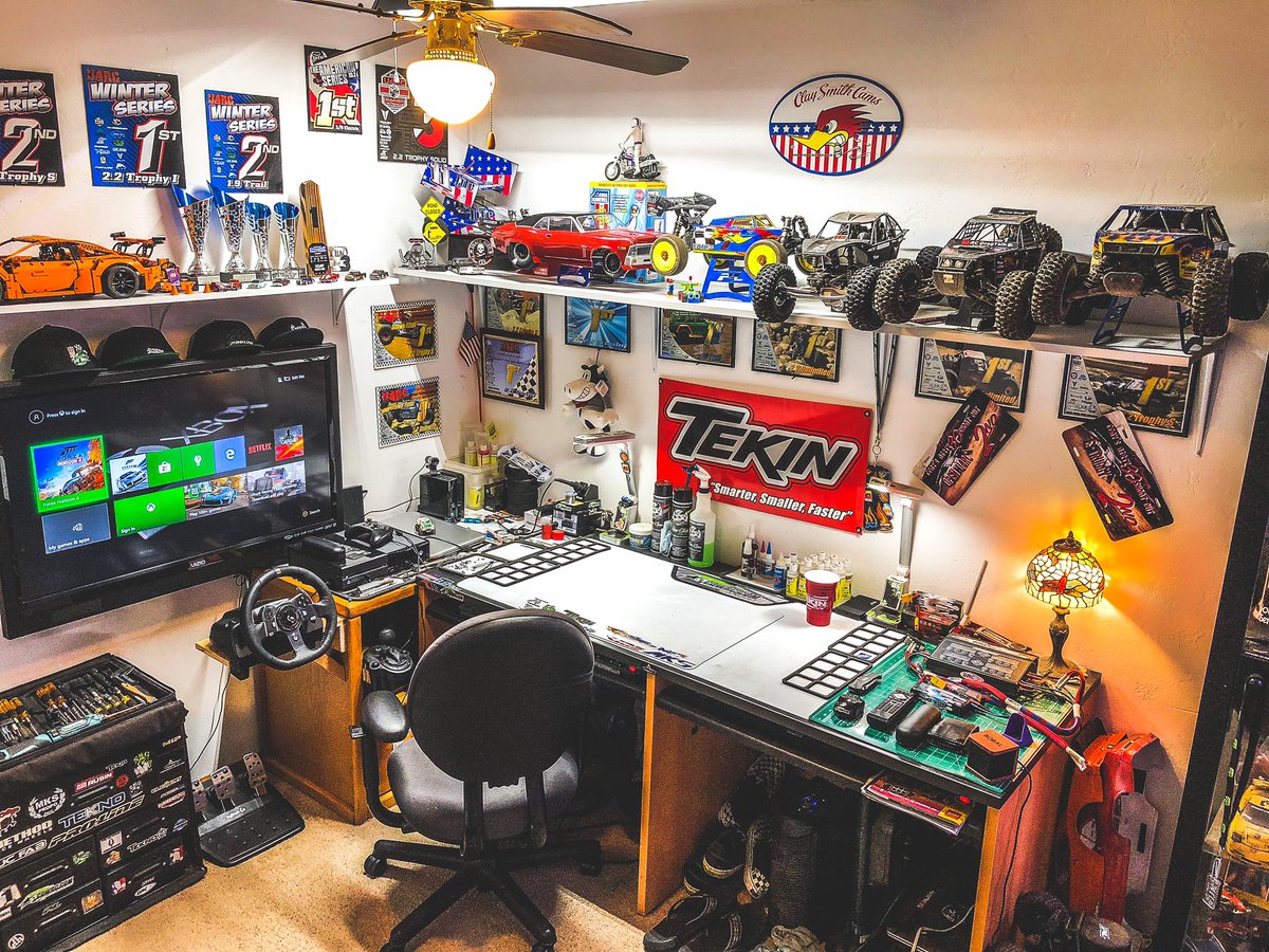shumzzr's tweet image. Both the shop and office got a much needed cleaning. Now it’s time to get ready for the next race.                #teamteknorc 
#teknorc
#prolineracing
#tekinracing 
#mksservo 
#cowrcfactoryteam 
#Cowrc  
#maxamps
#futaba
#nnrcsquad
#rcdragtalk
#tsrspeedshoprcpodcast
#mikeshobby